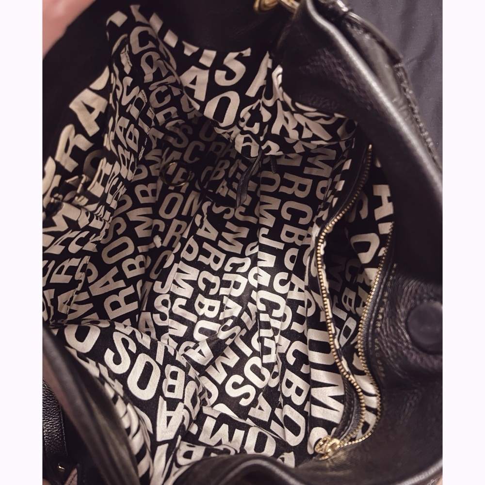 Marc Jacobs Black Leather Hobo Bag Purse Crossbody Shoulder - Picture 9 of 15